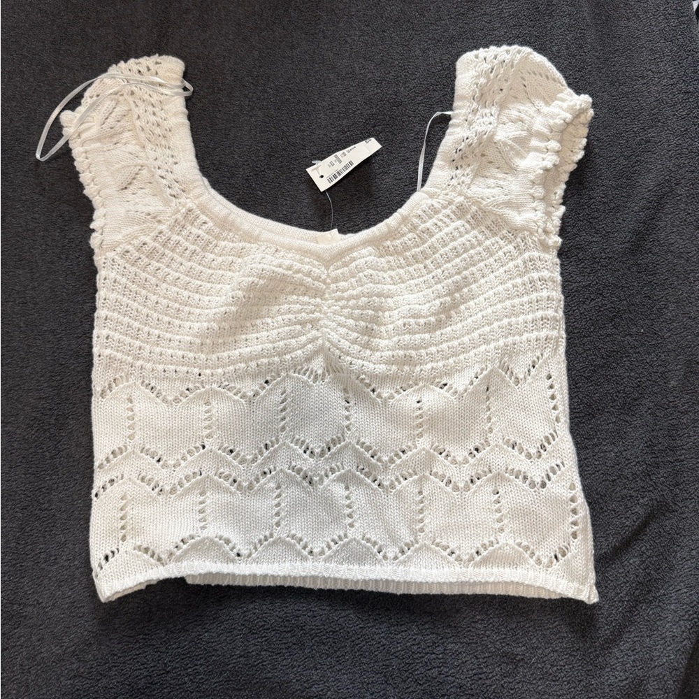 Aeropostale White Flutter Sleeve Cropped Blouse